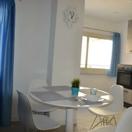Marina Guest נאפולי
